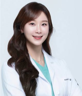 Dr. Jiyoung Jang, Director of ACE Animal Eye Hospital